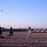 Fussballer am Strand